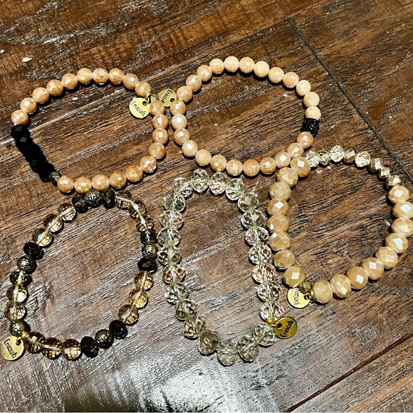 Erimish 5 stack bracelets - Picture 2 of 2